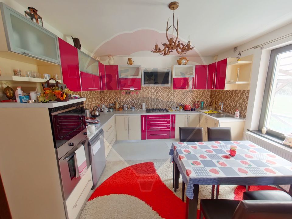 6 room House / Villa for sale, Sud-Est area