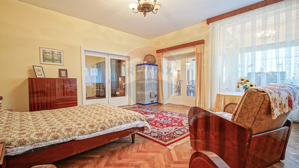 REZERVAT!Duplex cu aer burghez,  în vilă impunătoare pe Drumul Poienii