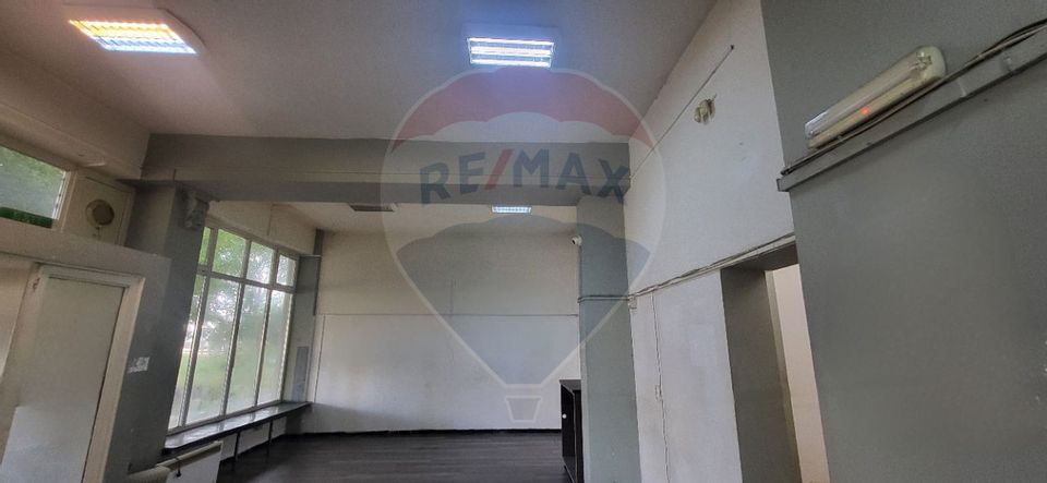 121sq.m Commercial Space for rent, Aradul Nou area