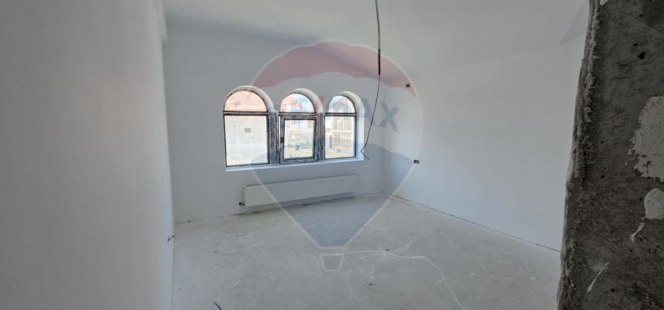 4 room House / Villa for sale