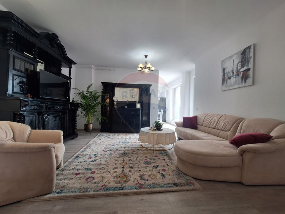 Penthouse nou nout, cu vedere la Muntii Fagaras