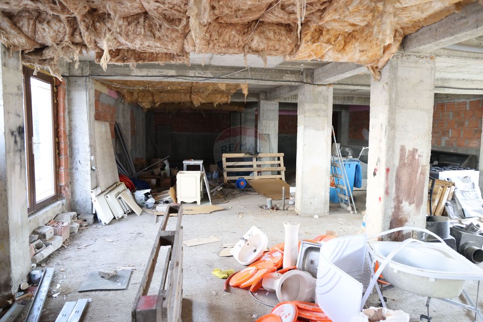 Spațiu comercial de 317mp de vânzare