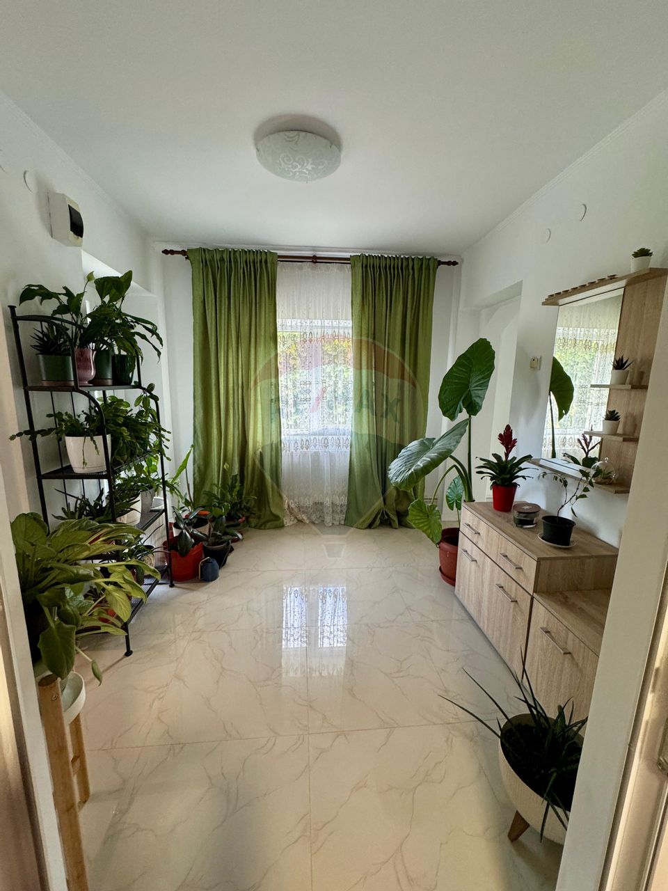 Casă / Vilă cu 6 camere de vânzare în zona Ultracentral