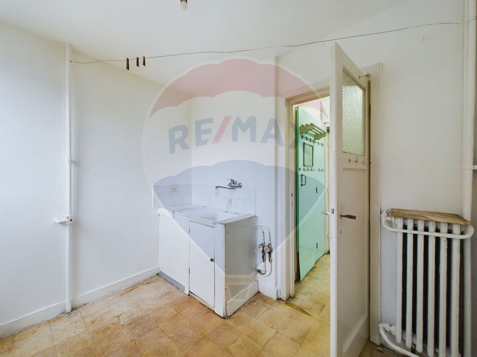 2 Room Apartment for sale, Gara de Nord