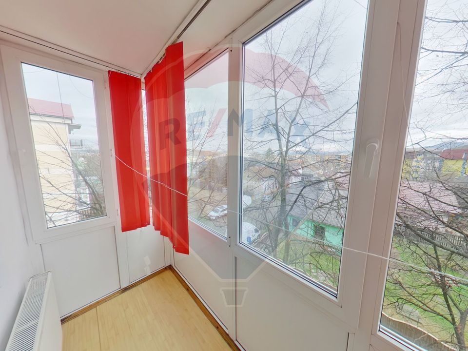 Apartament cu 2 camere și 2 balcoane – Zona Popa Lupu, Sighet