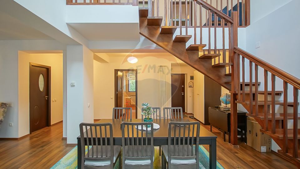 Apartament Premium cu Terasă Panoramică către Munții Bucegi!