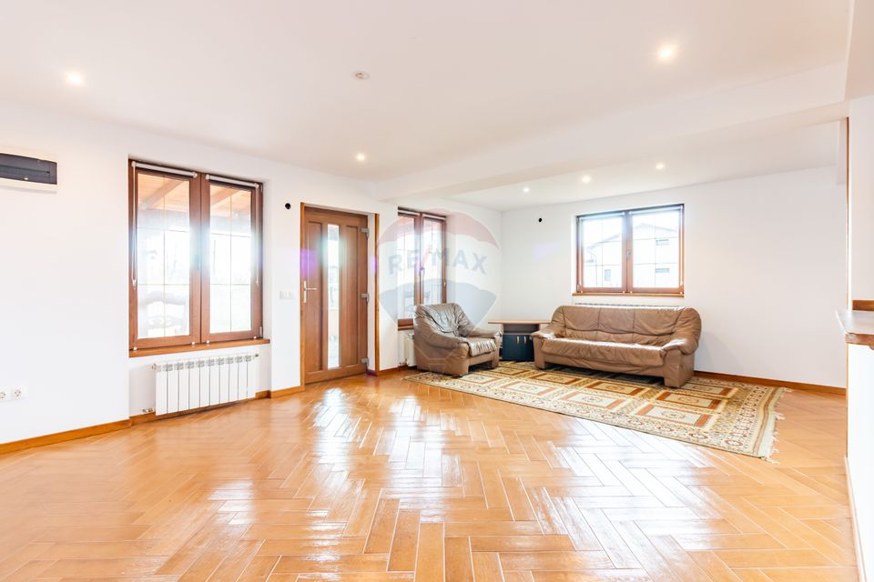 Casă finalizată, 278 mp teren 2305 mp Pleașa, Bucov, Ploiesti