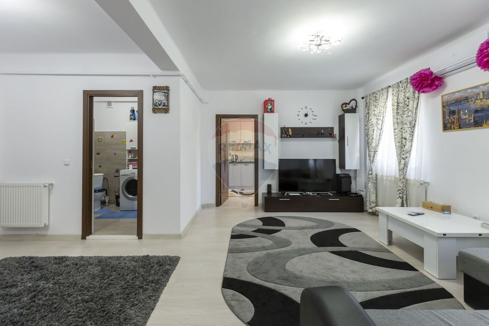 Apartament cu 2 camere de vânzare Str.Gheorghe Glod, Bacău