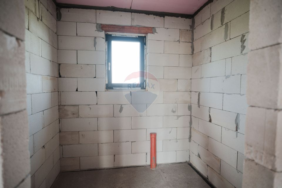 4 room House / Villa for sale