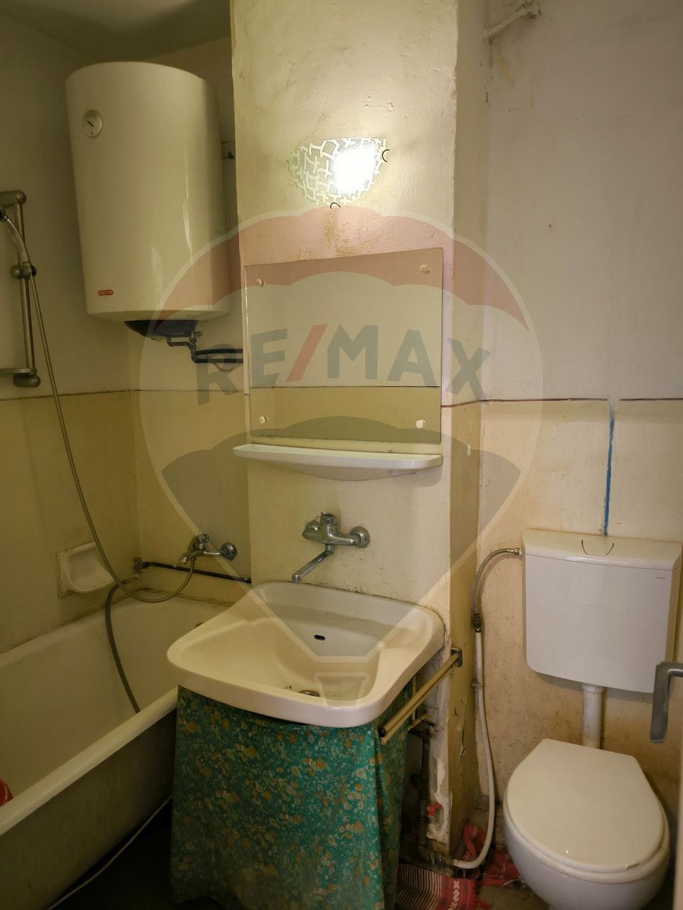 Apartament cu 2 camere, str. Govora, et. 8