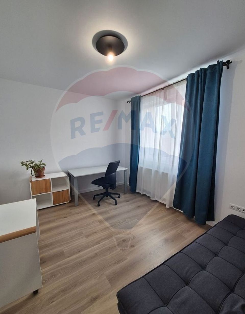 Apartament cu 3 camere de inchiriat, zona Europa