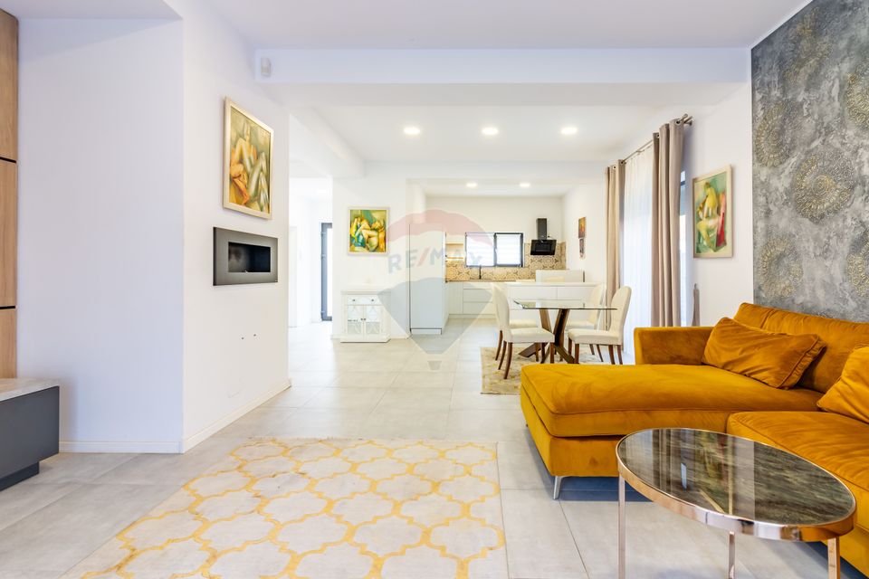 House / Villa with 5 rooms for sale, Laguna Albastra, str. Farms