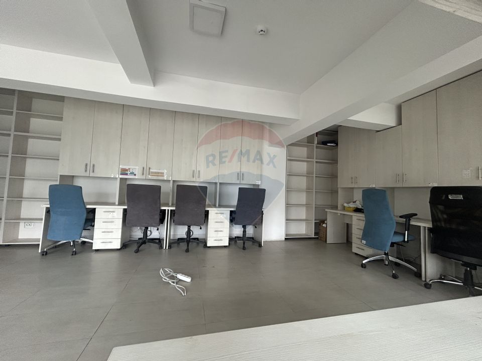 700sq.m Office Space for sale, Sud-Vest area