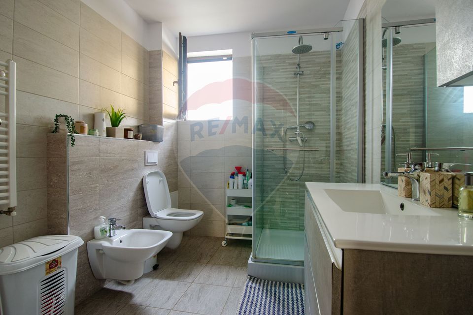 5 room House / Villa for sale