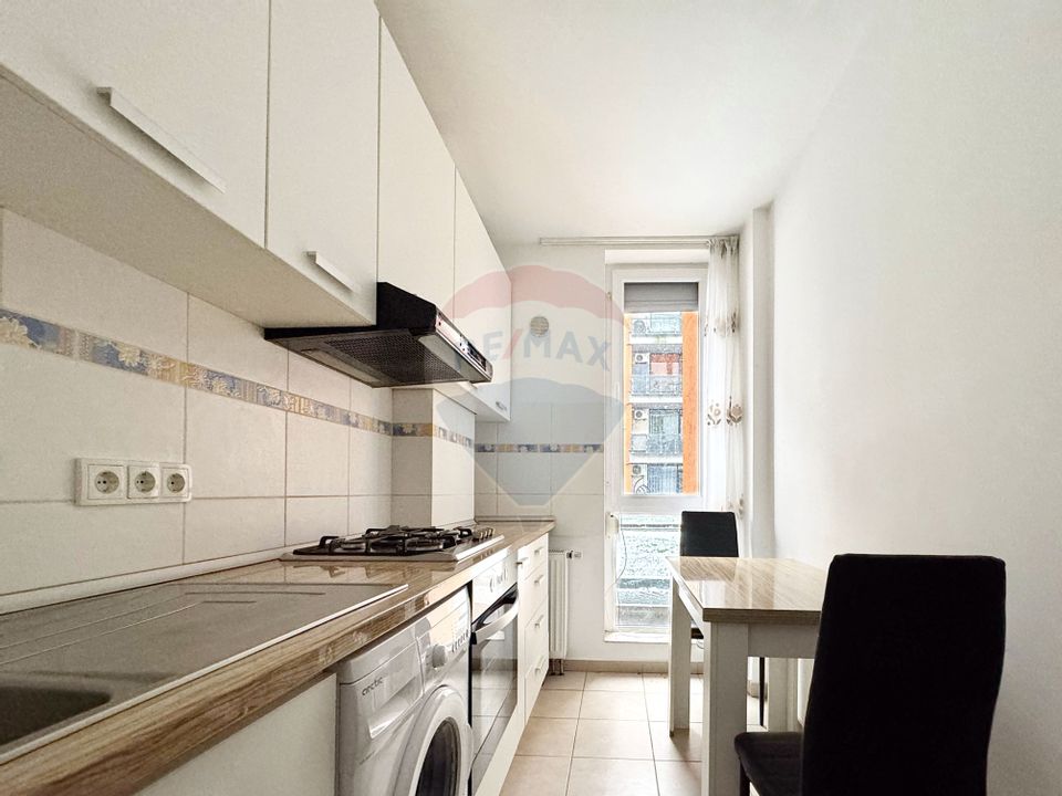 Apartament cu 1 camere de vânzare în zona P-ta Doina