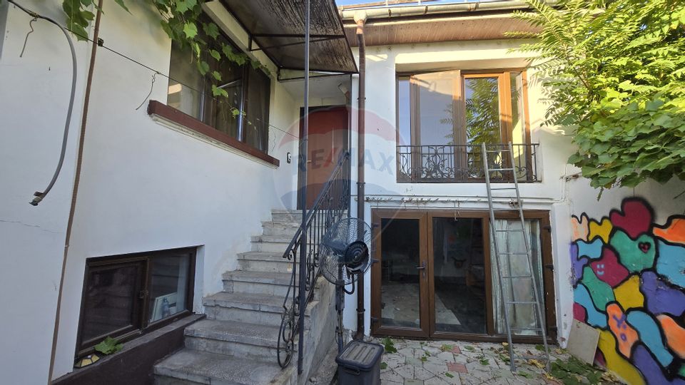 6 room House / Villa for sale, Ultracentral area