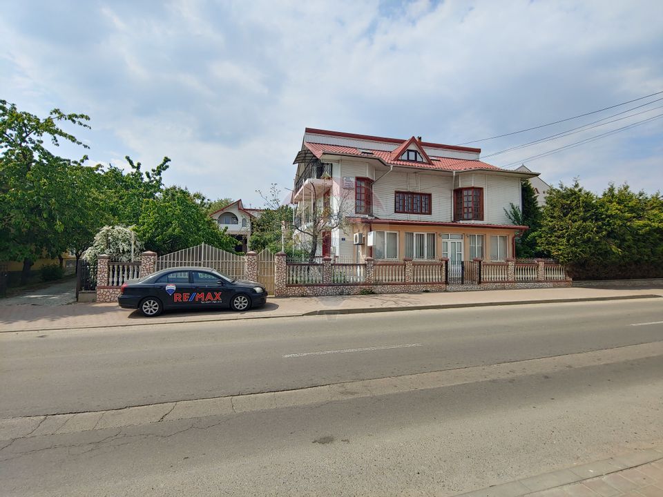 Casă / Vilă în Burdujeni-Suceava