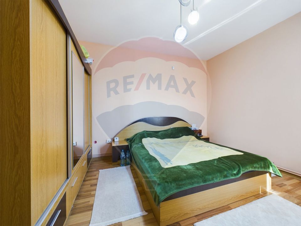De vanzare casa cu 6 camere mobilata utilata in Targoviste