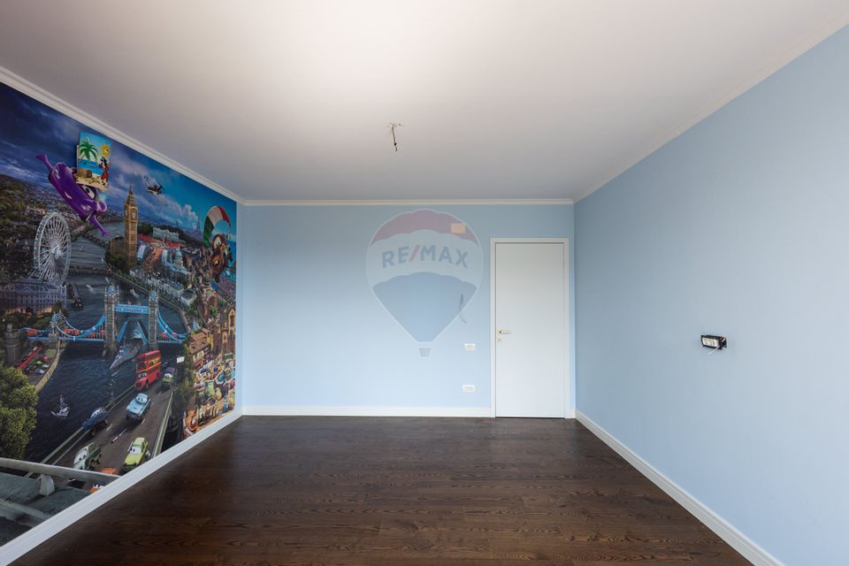 Vilă cu piscină de vanzare  – Bistrița