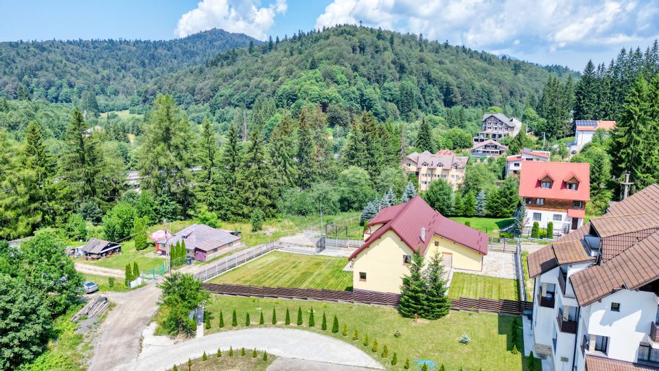 Casă / Vilă cu 6 camere de vânzare în Predeal