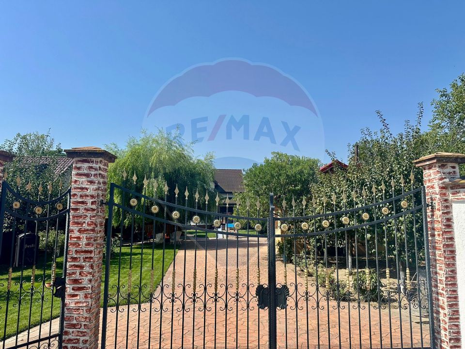 6 room House / Villa for sale