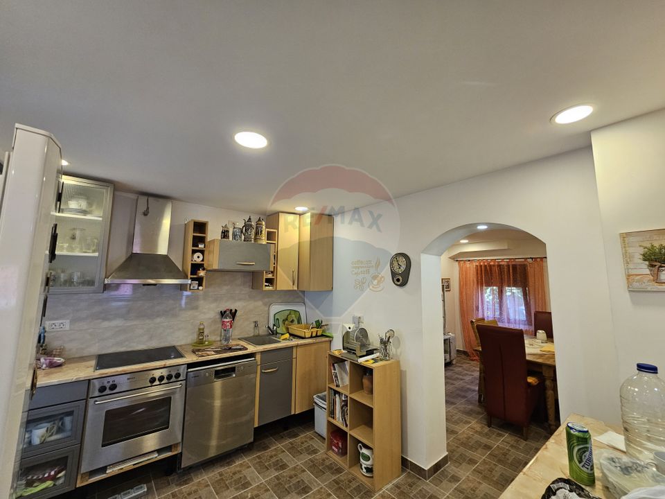 7 room House / Villa for sale