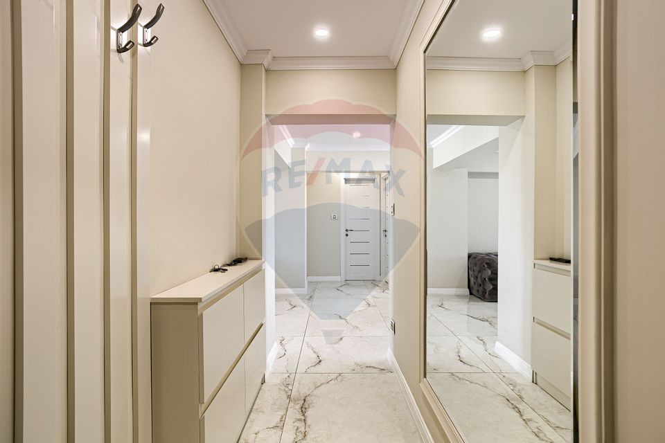 Apartament spectaculos de vanzare:  4 camere, 2 băi, zona Vlaicu