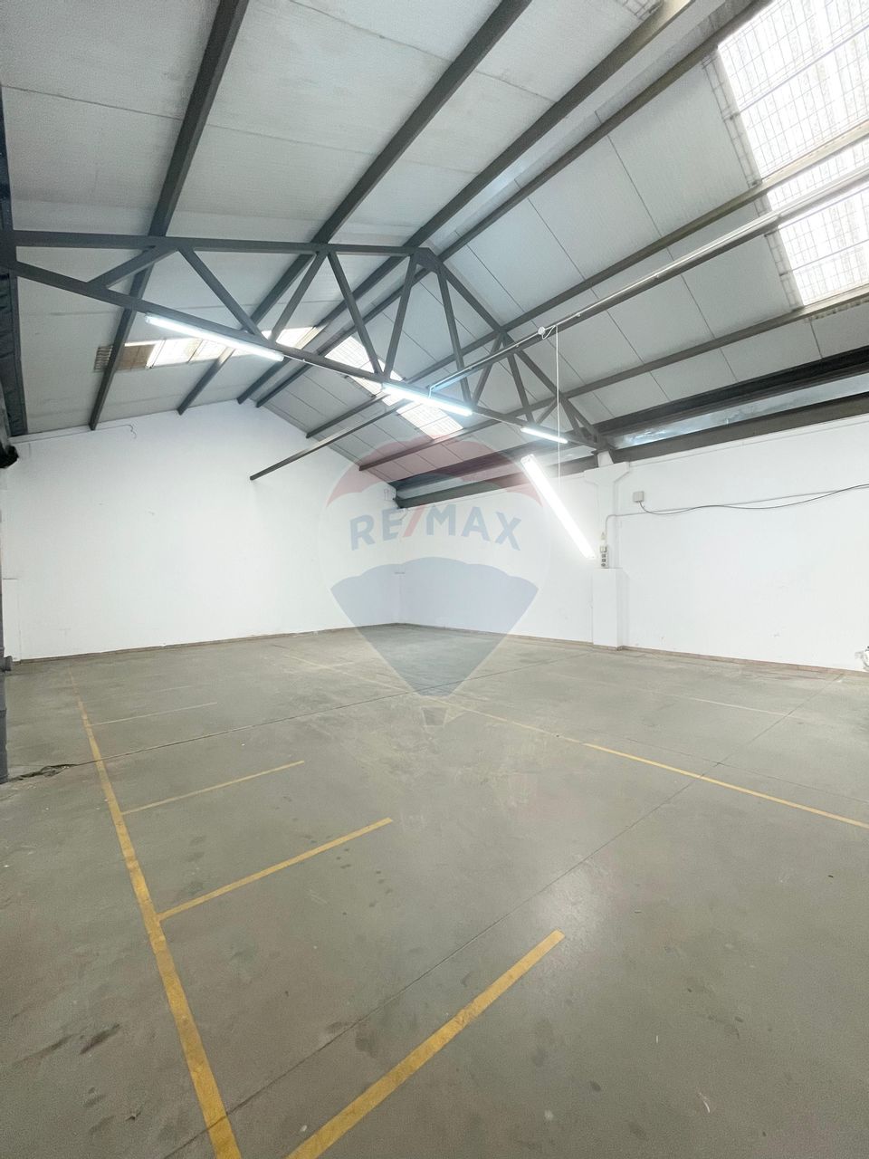 Spațiu industrial Parc Uta 1 - 194.59 mp utili