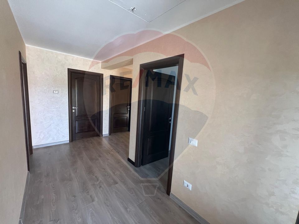 4 room House / Villa for sale, Sud-Est area