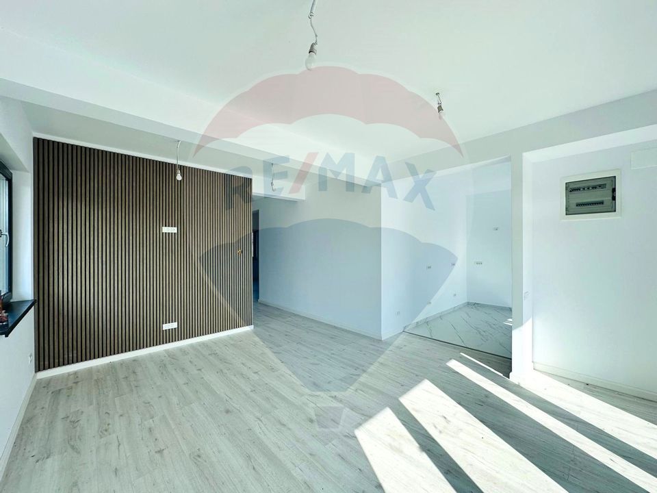 Casa noua, individuala, stil american - Crevedia