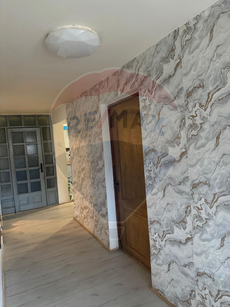 Casă / Vilă cu 5 camere de vânzare