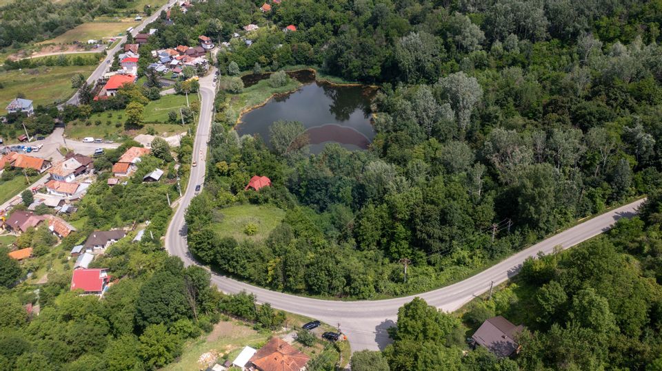 Buildable land in Romania – Tourist and holiday destination near lake