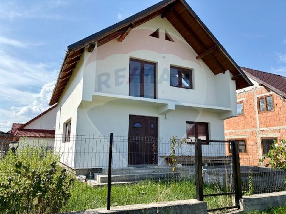 5 room House / Villa for sale