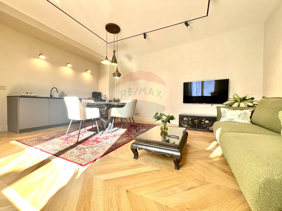 Apartament 3 camere, ultracentral, de inchiriat