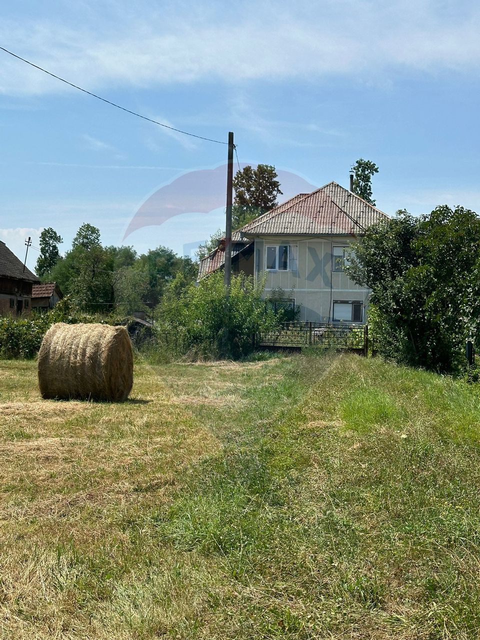 CASĂ cu 20 arii teren - localitatea CHECHIȘ/Maramureș