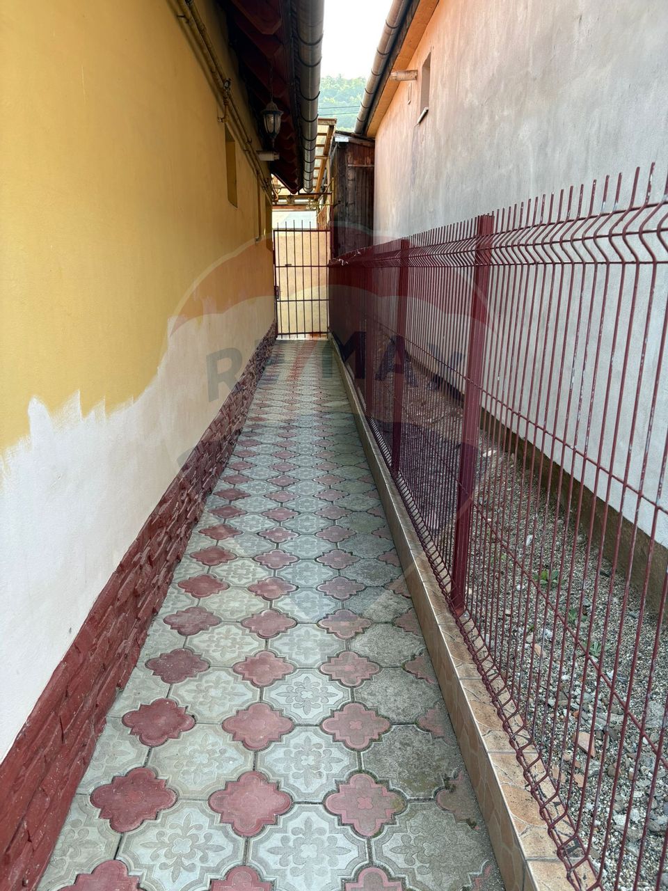 4 room House / Villa for sale, Est area