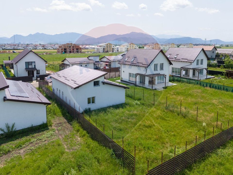 Casa verde, P+M, teren 486 mp, panouri solare - PROSUMATOR, Sanpetru!