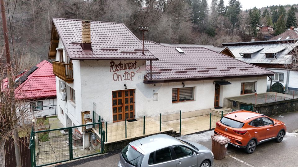 Casă / Vilă cu 9 camere de vânzare în zona Valea Cerbului comision 0%