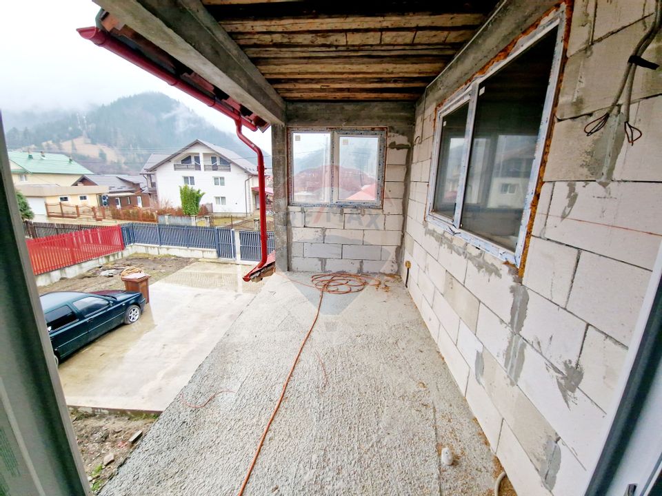 8 room House / Villa for sale