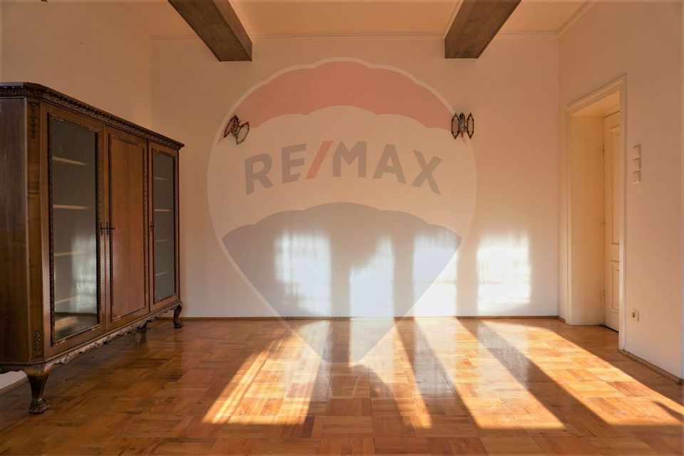 7 room House / Villa for sale, Bucurestii Noi area