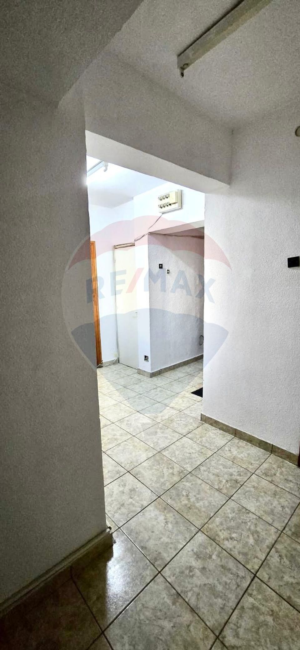 Apartament de inchiriat 3 camere-zona MC DONALD`S