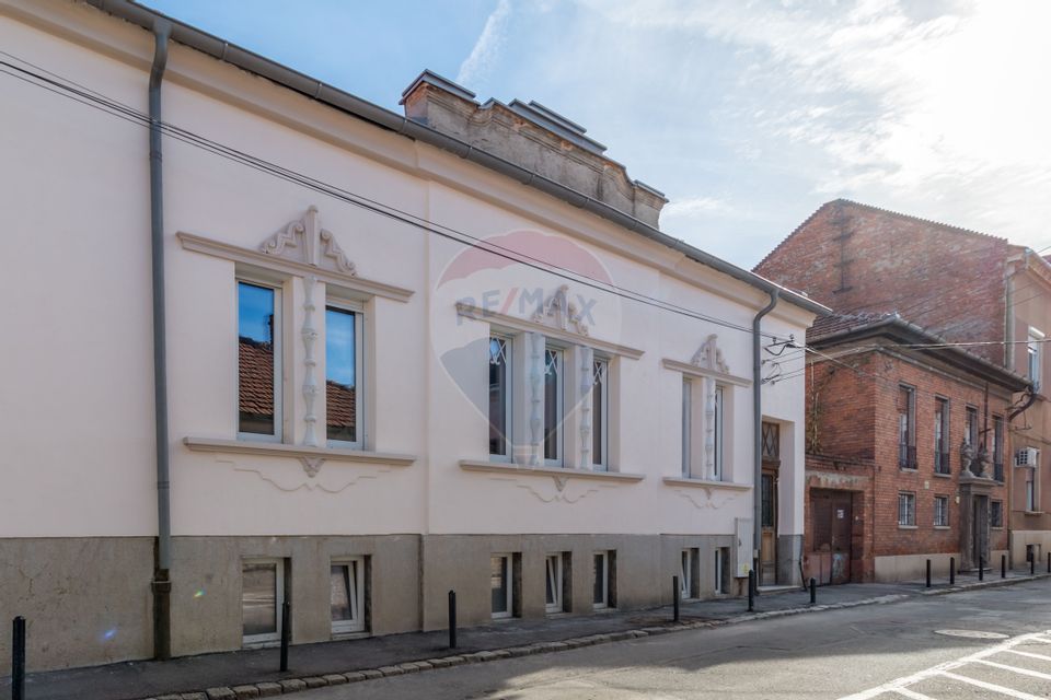 Casă Interbelică Unicat De Vânzare În Centrul Istoric Oradea