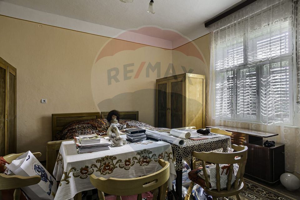 5 room House / Villa for sale