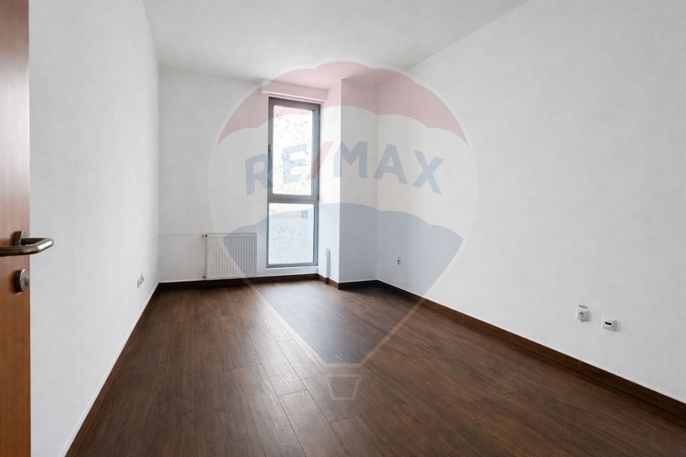 83sq.m Office Space for rent, Central area