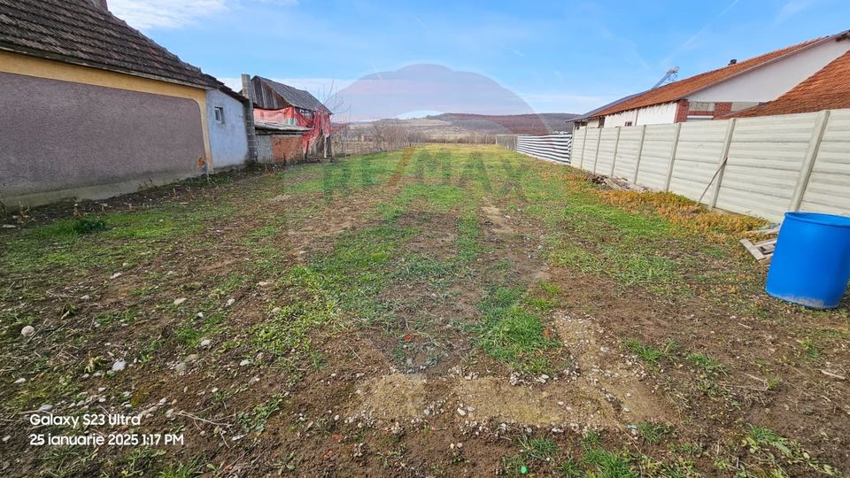 De vânzare teren intravilan 1,186mp Ineu -Strada Principală