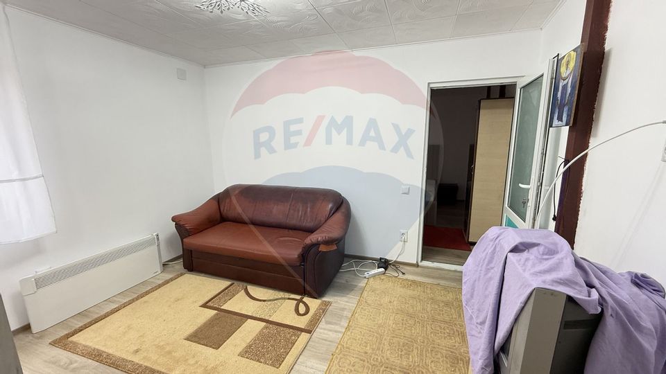 Casă / Vilă cu 3 camere de închiriat în zona Giurgiului