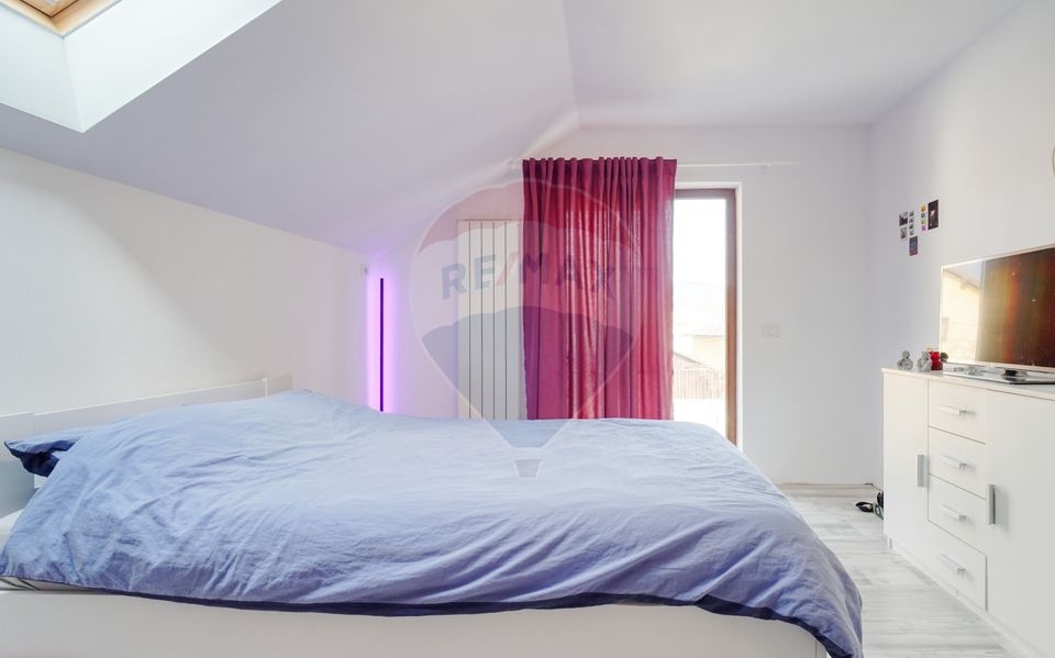 5 room House / Villa for sale, Est area
