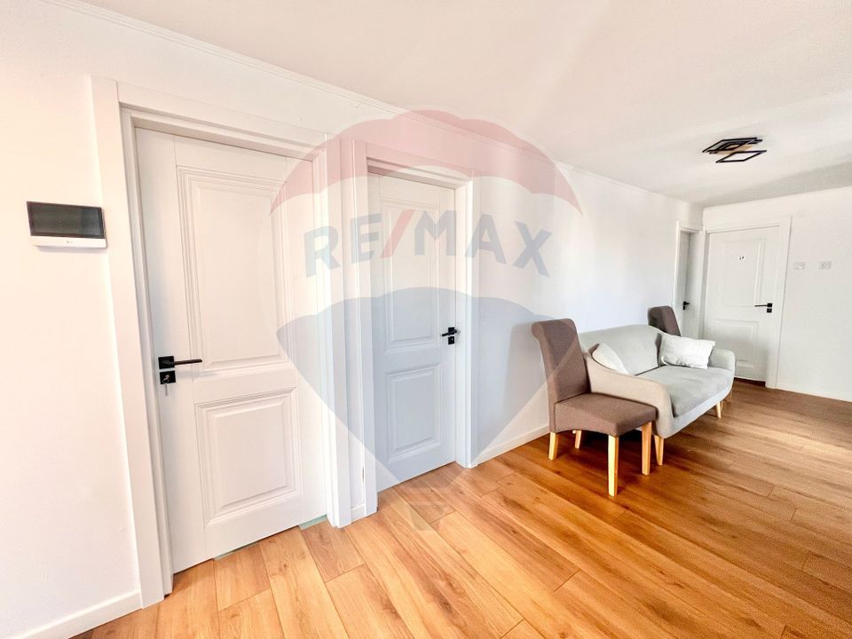 12 room House / Villa for sale, Decebal area