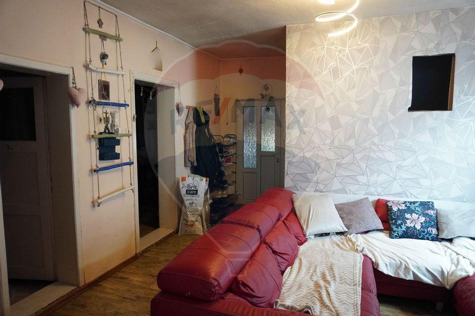 6 room House / Villa for sale