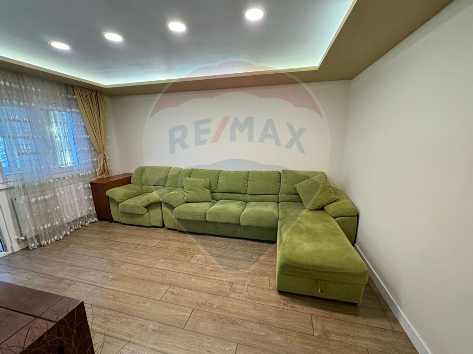 Apartament cu 4 camere de inchiriat în zona Narcisa